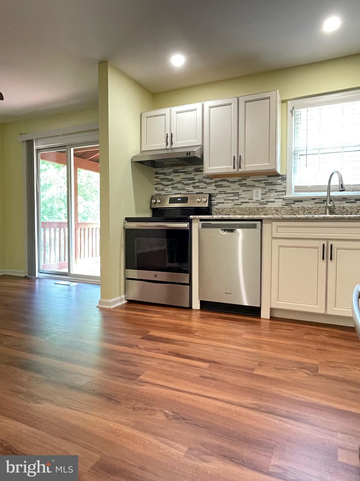 4504 Mine Road Fredericksburg, VA 22408 - Photo 8 of 55 Kitchen - Upper Level
