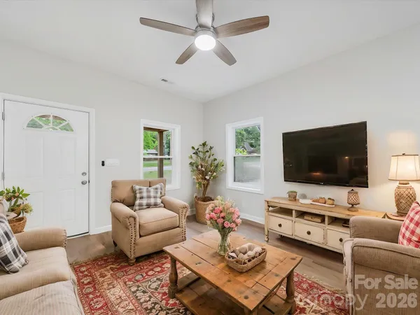 $297,500 | 1067 Old Charlotte Road Southwest, Concord, NC 28027