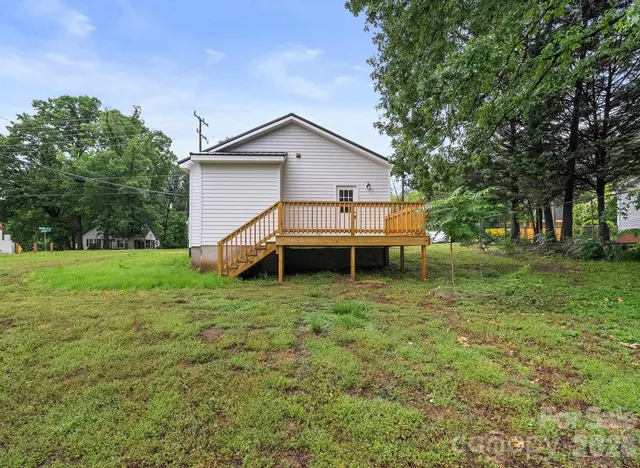 $297,500 | 1067 Old Charlotte Road Southwest, Concord, NC 28027