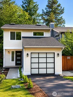 $899,950 | 1039 Northeast 113th Street, Seattle, WA 98125