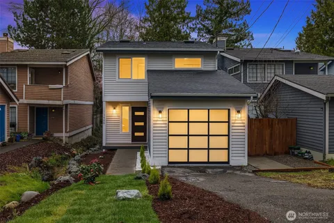 $949,900 | 1039 Northeast 113th Street, Seattle, WA 98125