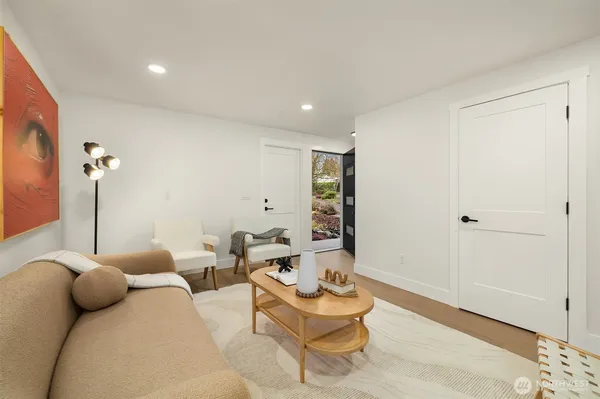 $949,900 | 1039 Northeast 113th Street, Seattle, WA 98125