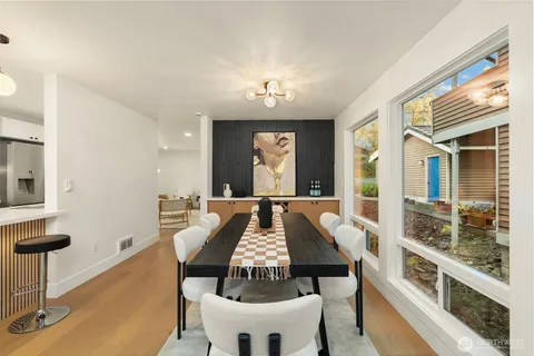 $949,900 | 1039 Northeast 113th Street, Seattle, WA 98125
