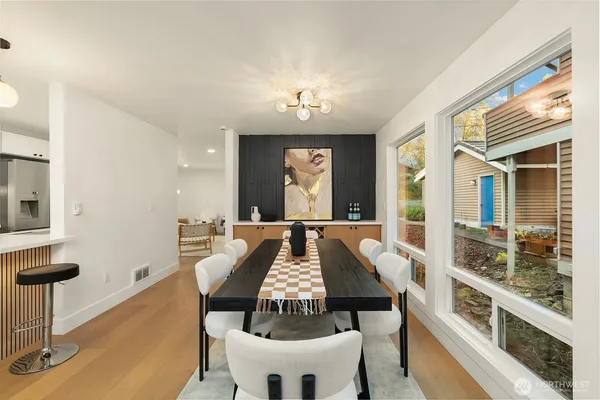 $949,900 | 1039 Northeast 113th Street, Seattle, WA 98125