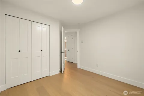 $949,900 | 1039 Northeast 113th Street, Seattle, WA 98125