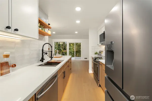 $949,900 | 1039 Northeast 113th Street, Seattle, WA 98125