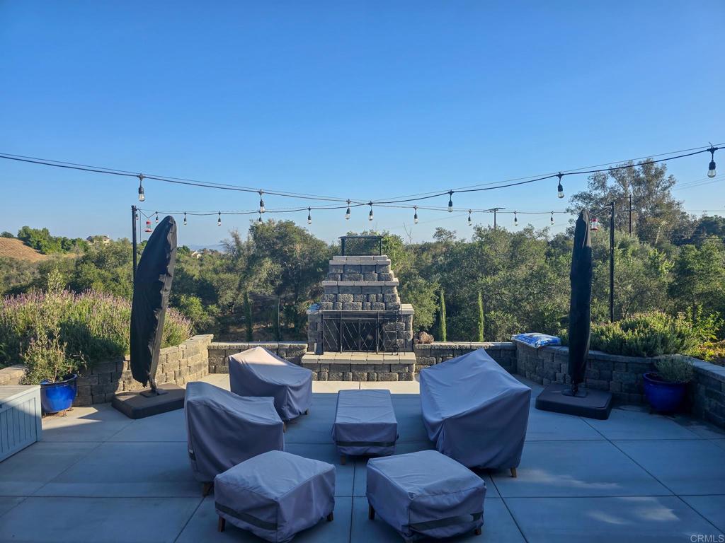 2521 Ralls Street Fallbrook, CA 92028 - Photo 13 of 43 a view of a couches in patio of the house