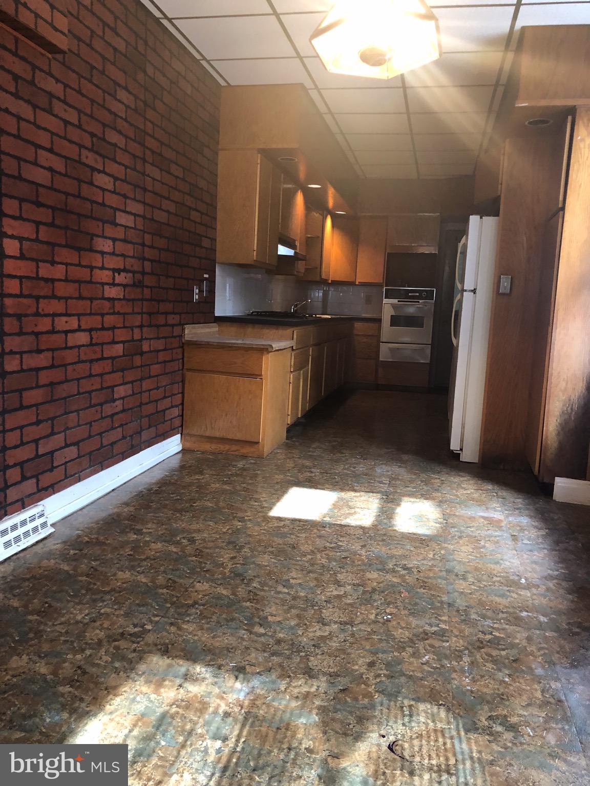 922 Rose Street Reading, PA 19601 - Photo 3 of 12