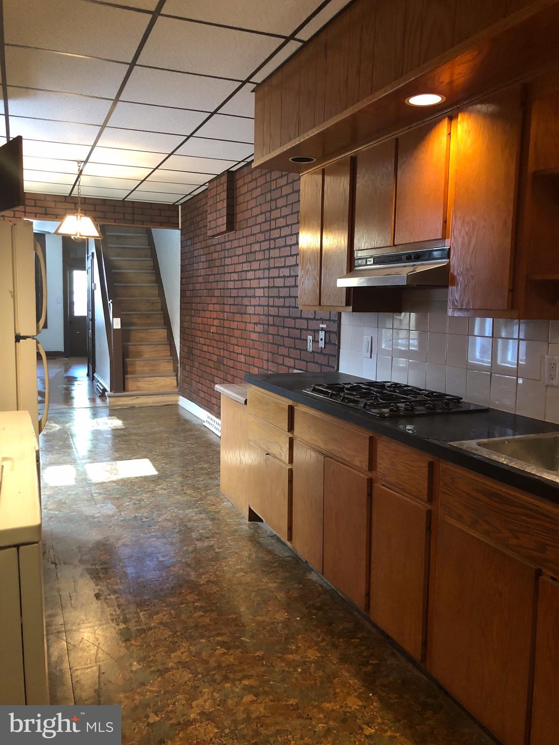 922 Rose Street Reading, PA 19601 - Photo 5 of 12