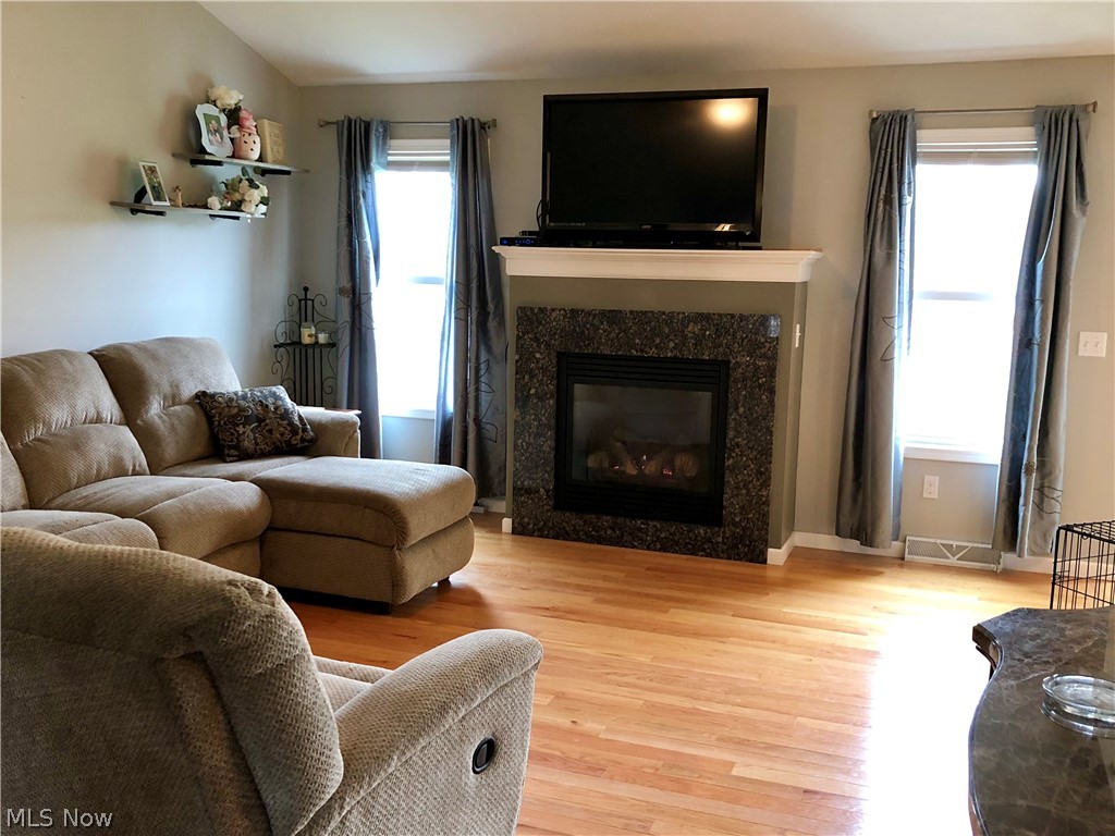 3312 Ridgely Park Youngstown, OH 44514 - Photo 3 of 31 Enjoy your fireplace from the time you walk in the front door!