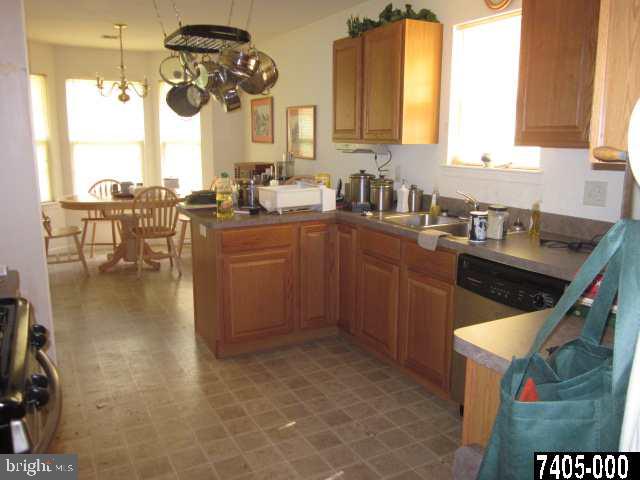 7100 Seneca Ridge Drive York, PA 17403 - Photo 4 of 19 Gallery Image 4