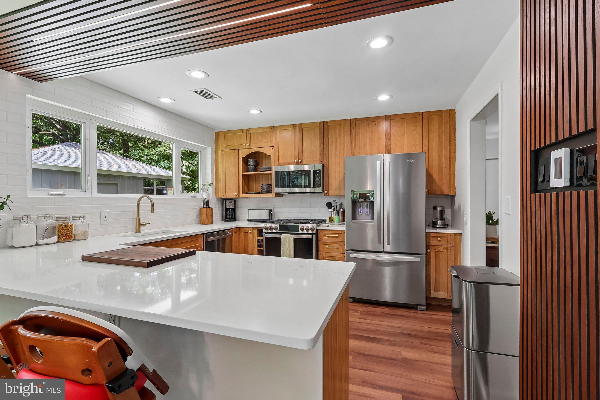 939 North Avenue Springfield, PA 19064 - Photo 13 of 49 Modernized kitchen