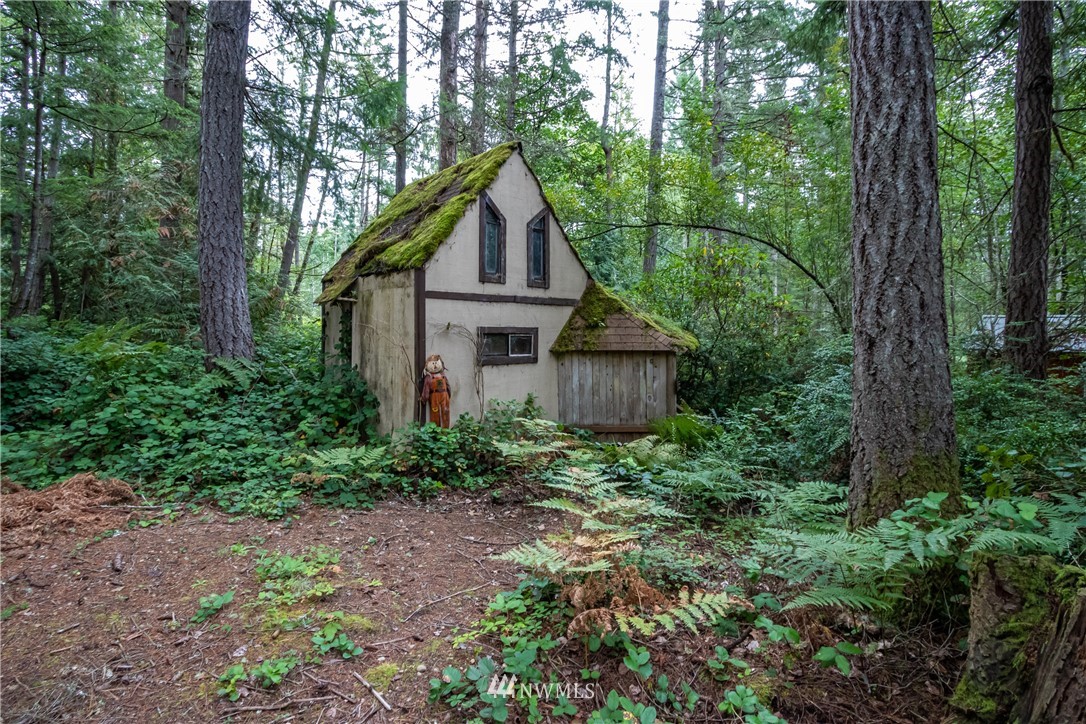 7333 Southeast Fragaria Road Olalla, WA 98359 - Photo 12 of 25 Gallery Image 12