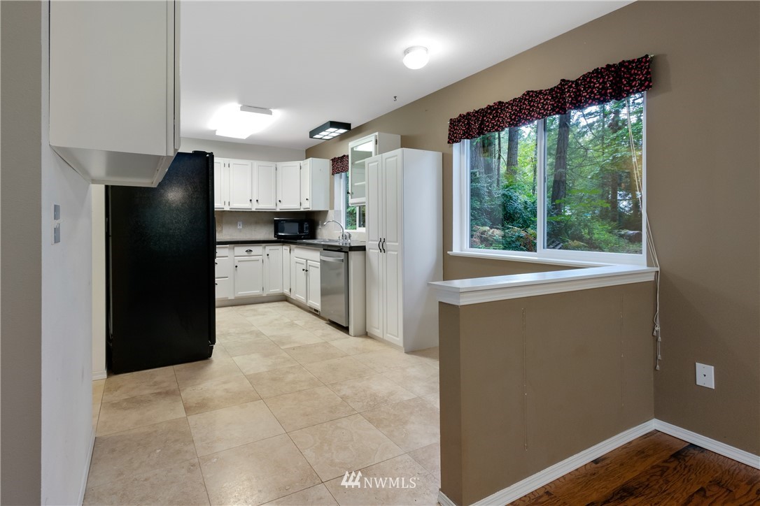 7333 Southeast Fragaria Road Olalla, WA 98359 - Photo 16 of 25 Gallery Image 16