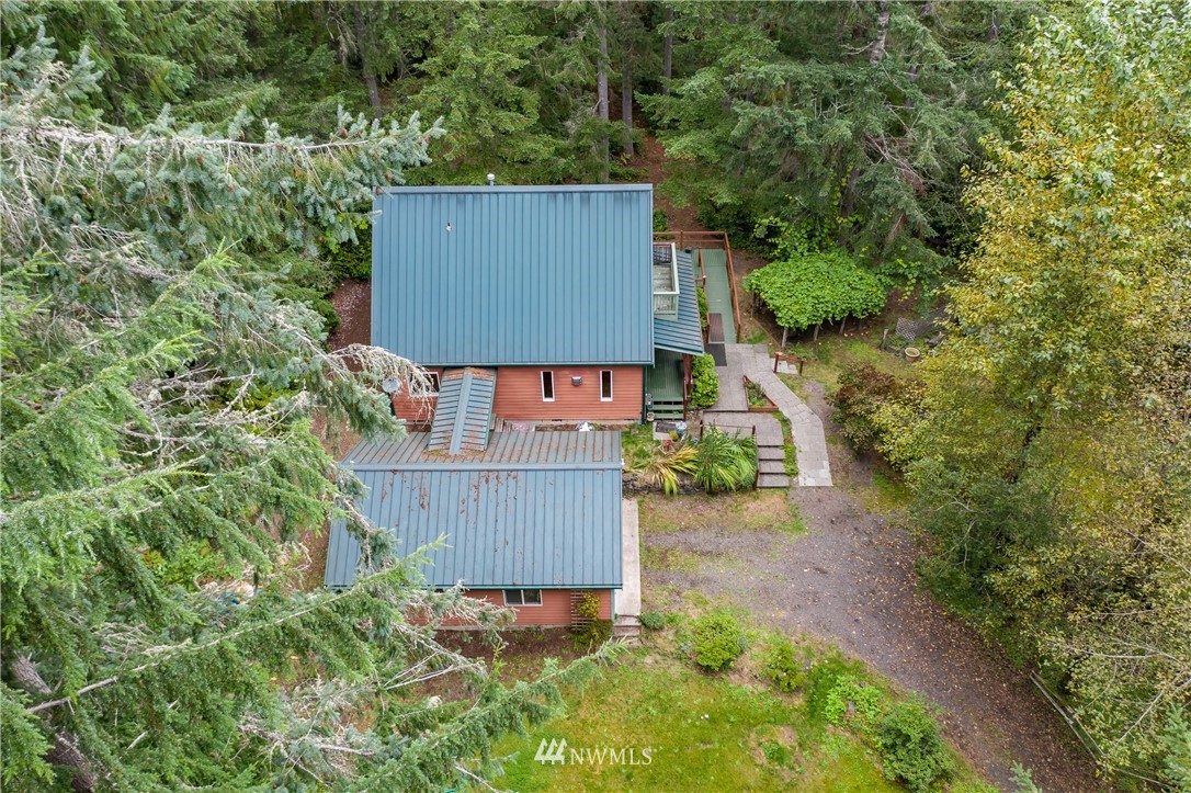 7333 Southeast Fragaria Road Olalla, WA 98359 - Photo 4 of 25 Gallery Image 4