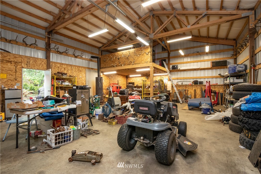 7333 Southeast Fragaria Road Olalla, WA 98359 - Photo 8 of 25 Gallery Image 8