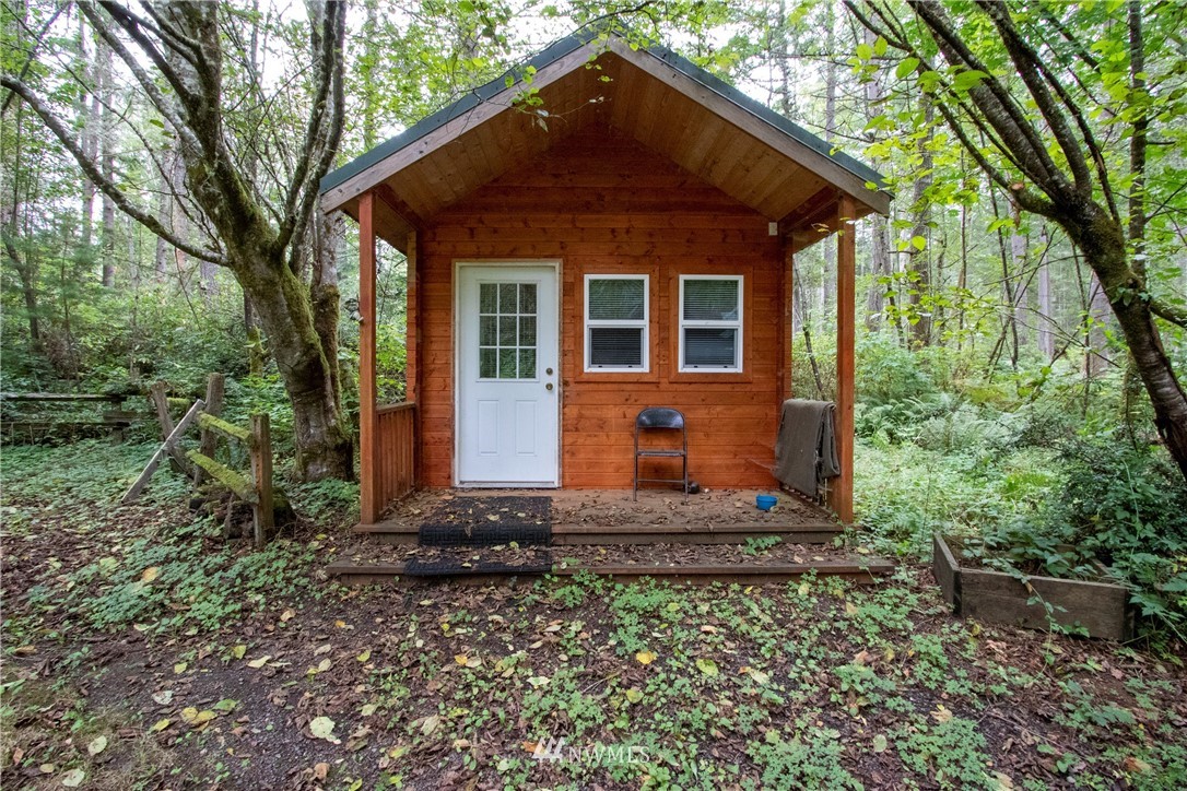7333 Southeast Fragaria Road Olalla, WA 98359 - Photo 10 of 25 Gallery Image 10