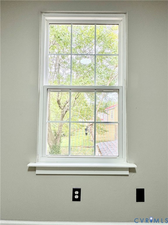 403 Roxana Road Henrico, VA 23075 - Photo 28 of 42 Double-hung window with white trim and muntins, se