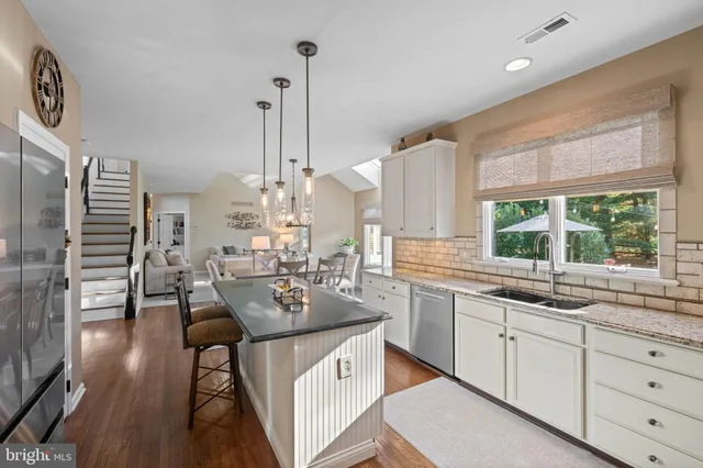 $995,000 | 50 Founders Way, Downingtown, PA 19335