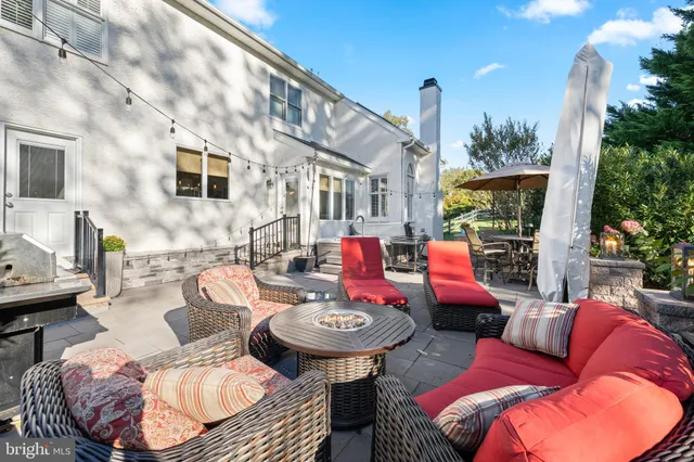 $995,000 | 50 Founders Way, Downingtown, PA 19335