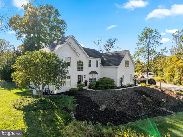 $995,000 | 50 Founders Way, Downingtown, PA 19335