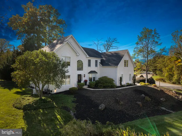 $995,000 | 50 Founders Way, Downingtown, PA 19335
