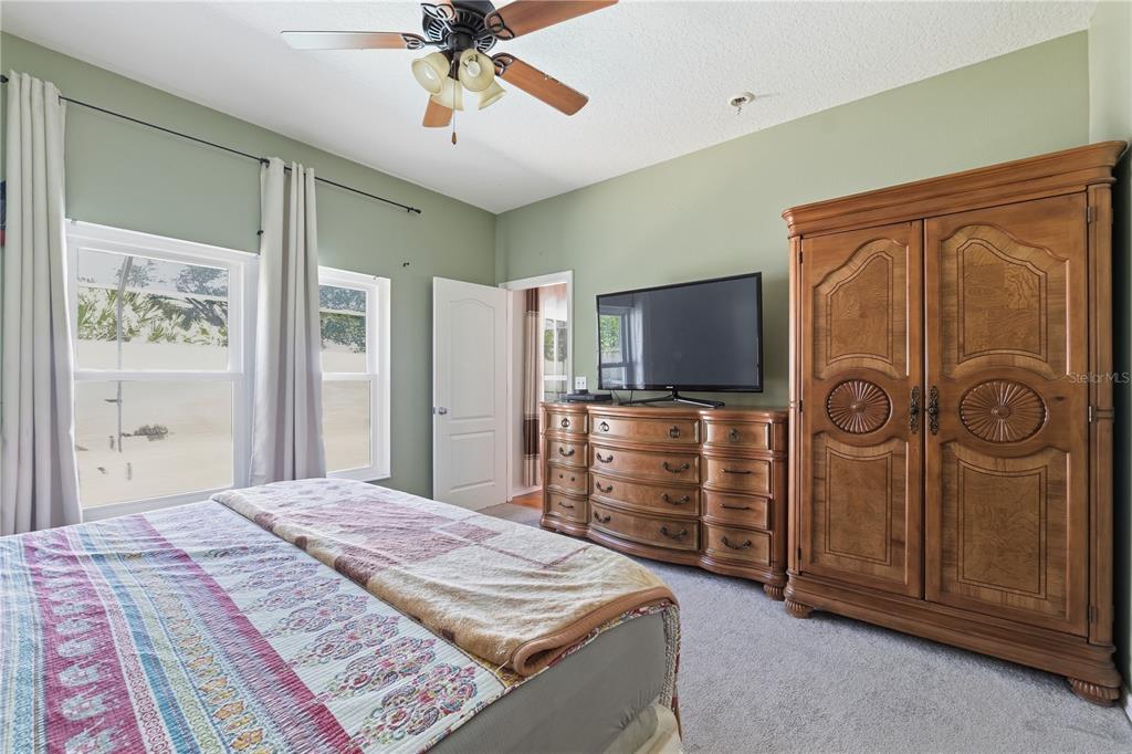 704 Parsons Pointe Street Seffner, FL 33584 - Photo 22 of 36