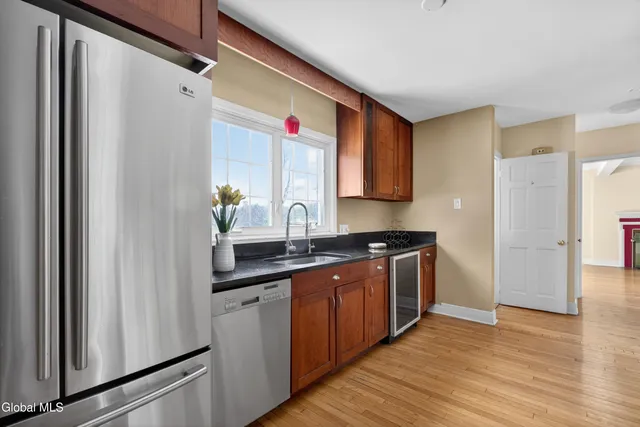 $425,000 | 2510 Troy-Schenectady Road, Niskayuna, NY 12309