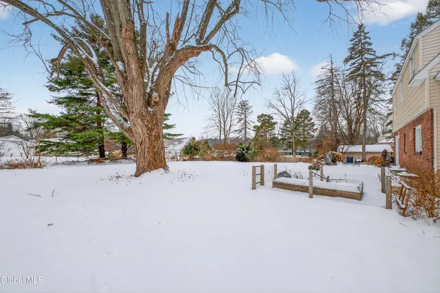 $425,000 | 2510 Troy-Schenectady Road, Niskayuna, NY 12309