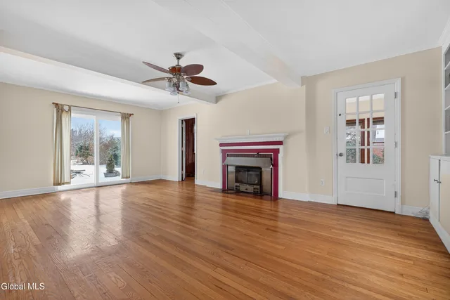 $425,000 | 2510 Troy-Schenectady Road, Niskayuna, NY 12309