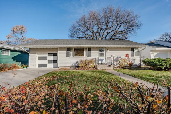 $265,000 | 1718 15th Street South, Fargo, ND 58103