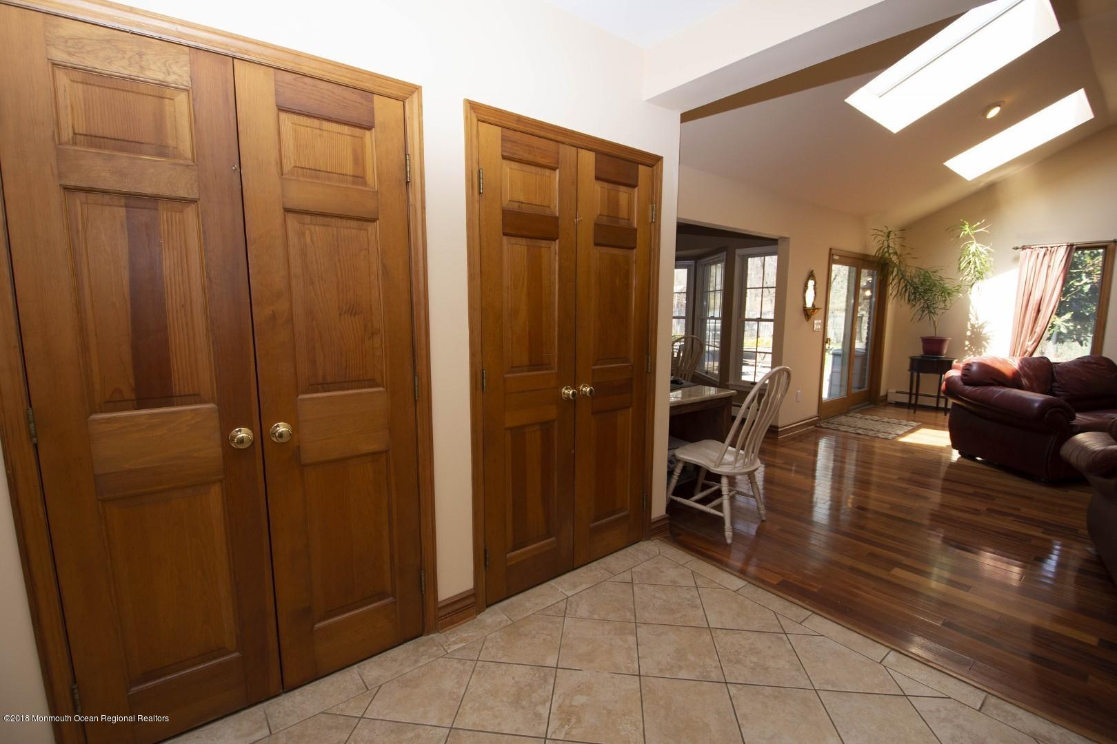 81 Stillwell Road Holmdel, NJ 07733 - Photo 22 of 25 victorio wolkwitz_10285_P22_65334
