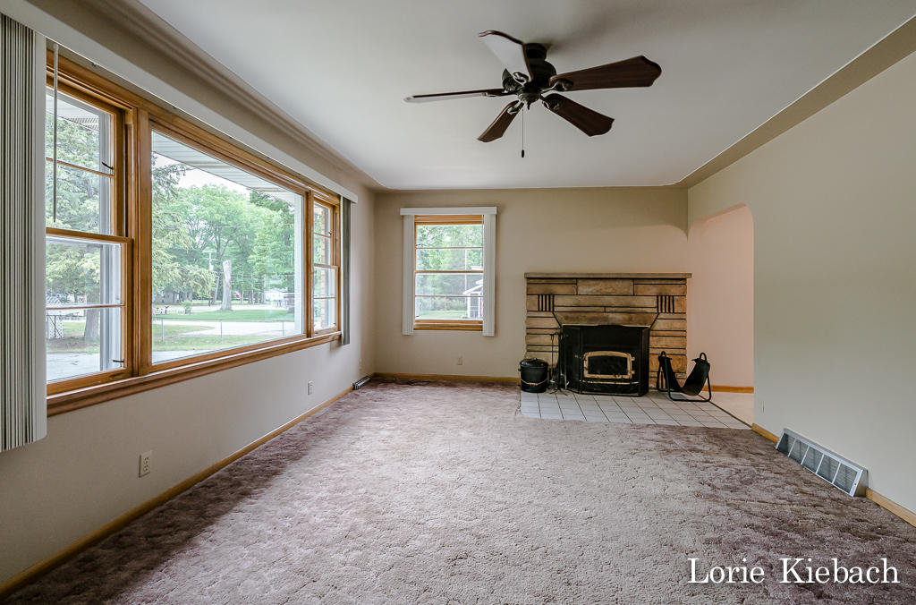 2891 West Fruitport Road Spring Lake, MI 49456 - Photo 24 of 43 2891W.Fruitport28Lores