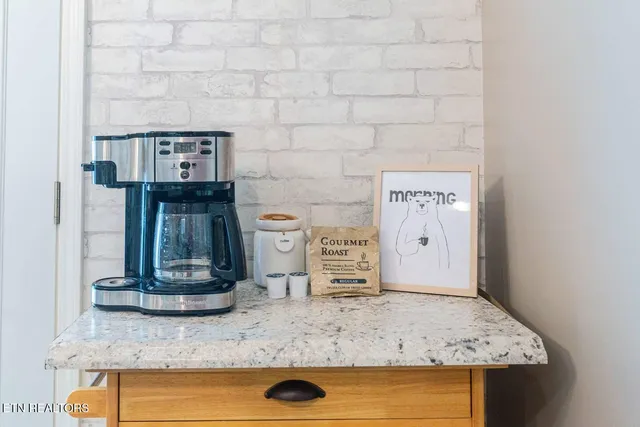 $545,000 | 865 River Divide Road, Sevierville, TN 37876