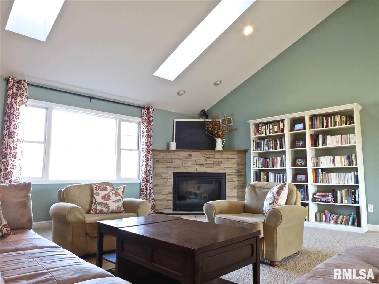 23186 Spring Creek Road Washington, IL 61571 - Photo 8 of 36 Gallery Image 8