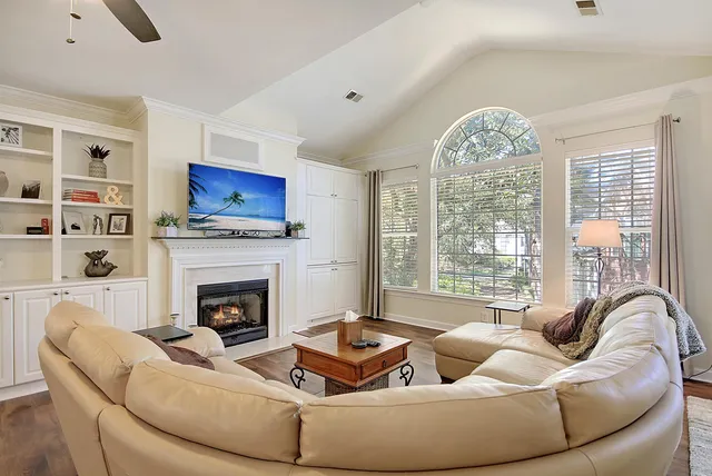 $2,000 | 148 Golfview Lane, Summerville, SC 29485