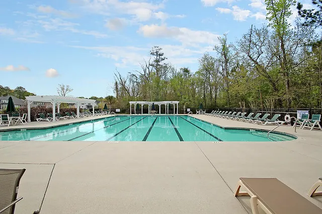 $2,000 | 148 Golfview Lane, Summerville, SC 29485