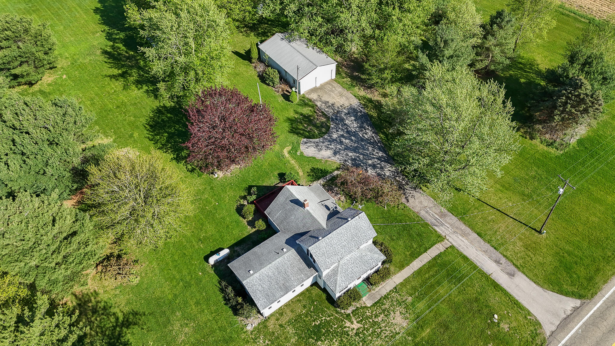 60379 Dailey Road Cassopolis, MI 49031 - Photo 9 of 33 dji_fly_20240501_171410_0075_17145982931