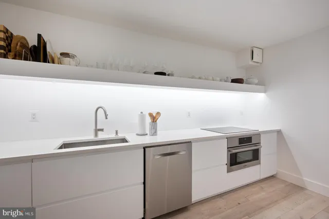 $644,900 | 1600 North Oak Street, Unit 517, Arlington, VA 22209