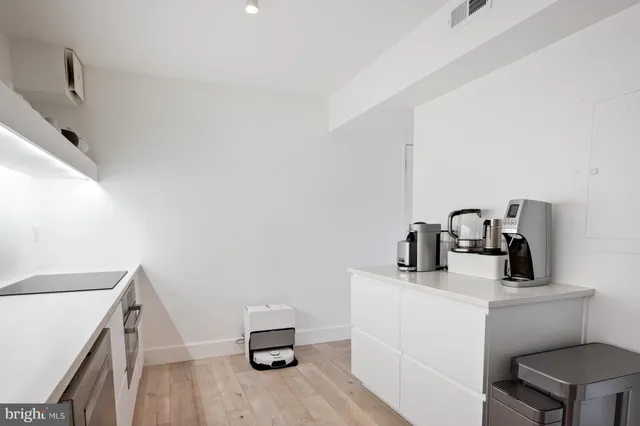 $644,900 | 1600 North Oak Street, Unit 517, Arlington, VA 22209