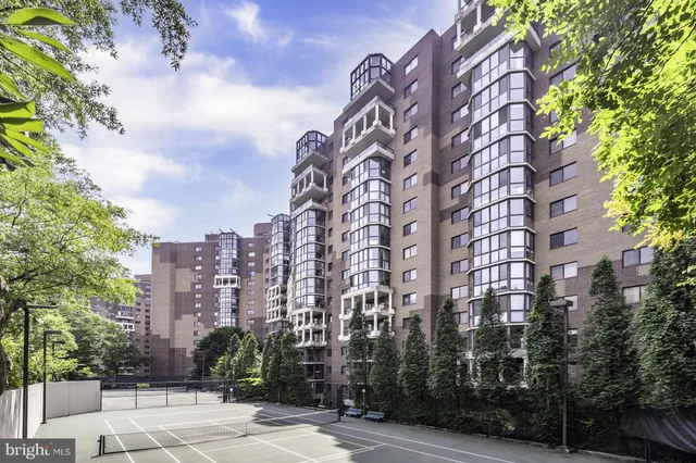 $644,900 | 1600 North Oak Street, Unit 517, Arlington, VA 22209