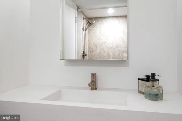 $644,900 | 1600 North Oak Street, Unit 517, Arlington, VA 22209