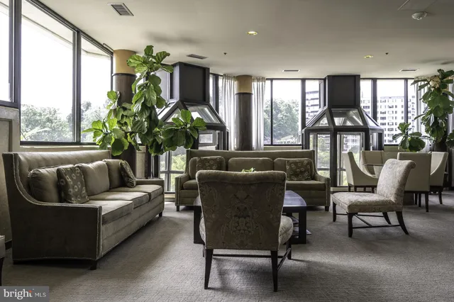 $644,900 | 1600 North Oak Street, Unit 517, Arlington, VA 22209