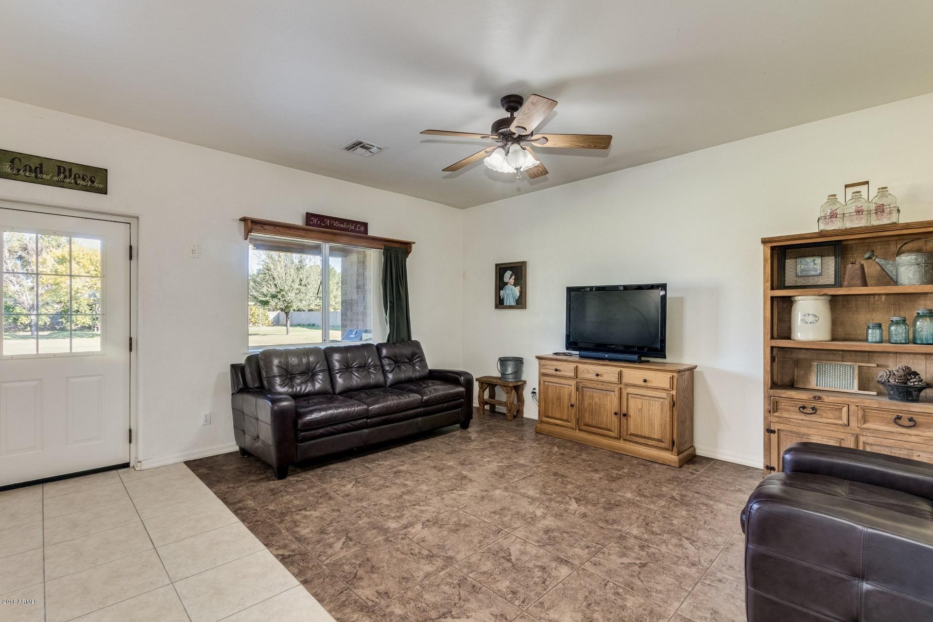 16322 East Fairview Street Gilbert, AZ 85295 - Photo 26 of 68 Family Room