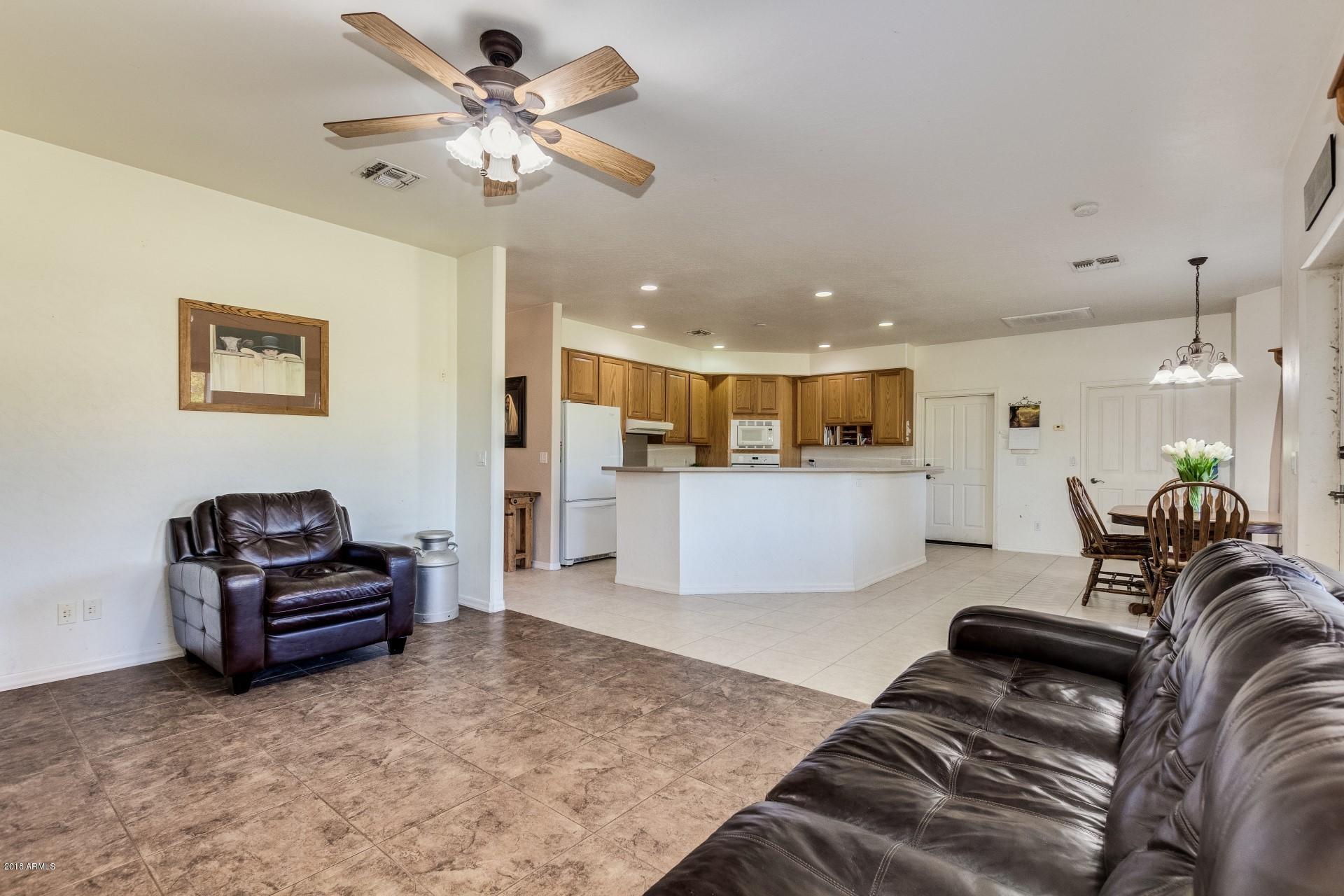 16322 East Fairview Street Gilbert, AZ 85295 - Photo 4 of 68 Kitchen5