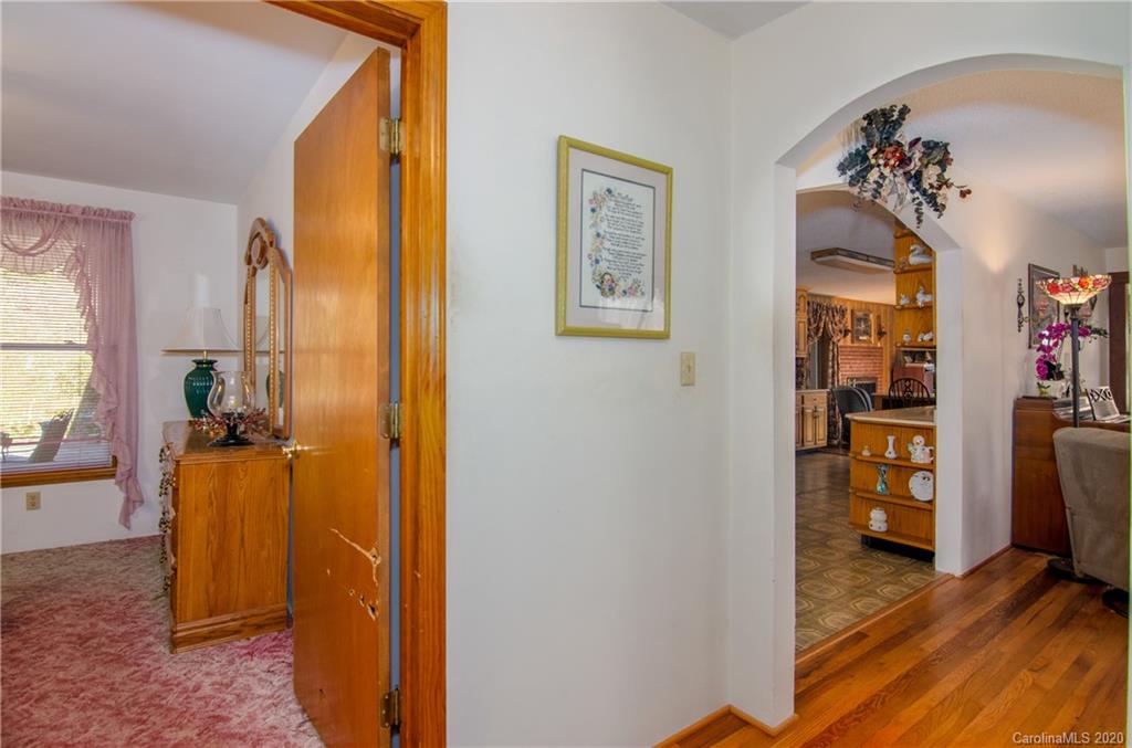 11 Brooks Road Brevard, NC 28712 - Photo 14 of 19 Gallery Image 14