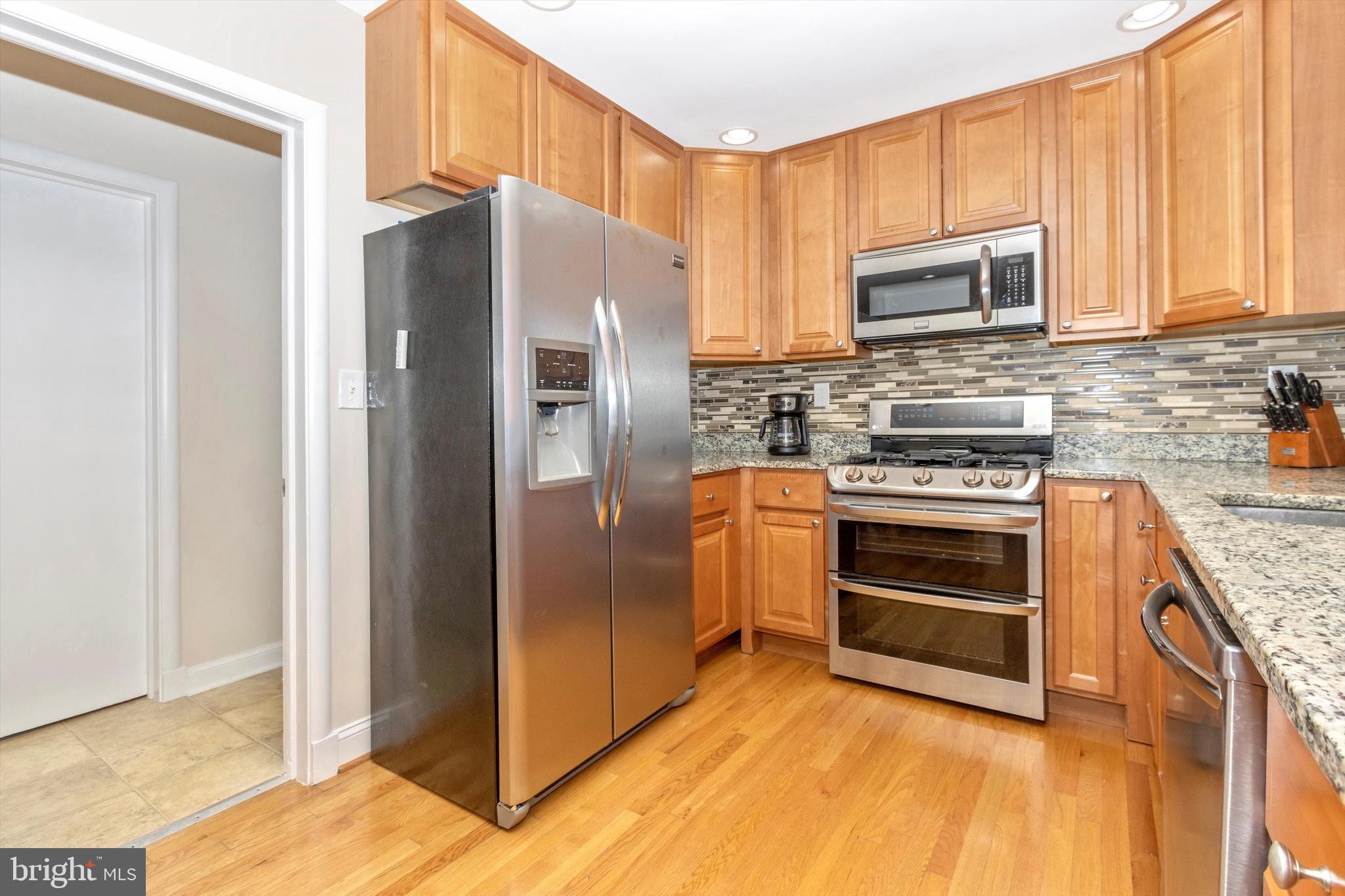 24909 Ridge Road Damascus, MD 20872 - Photo 6 of 41 Gallery Image 6