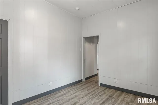 $129,000 | 519 South Pine Street, Nokomis, IL 62075