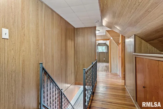 $129,000 | 519 South Pine Street, Nokomis, IL 62075