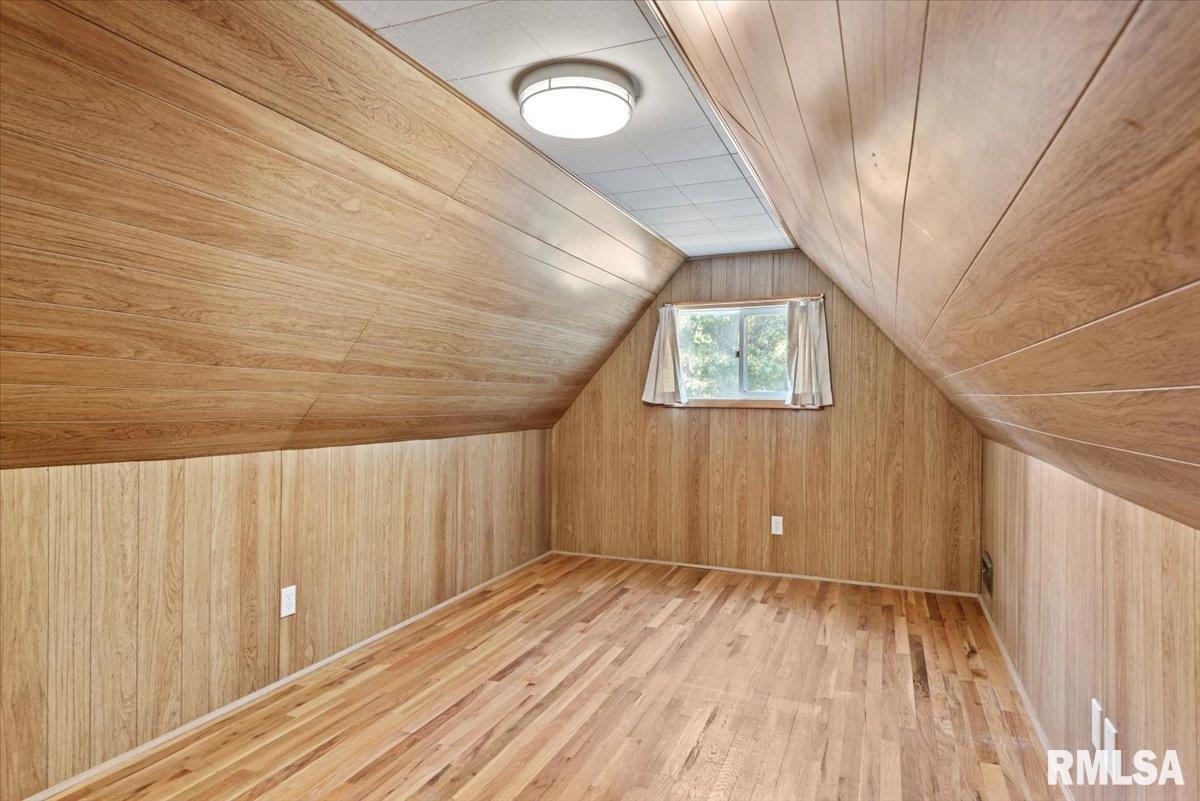 519 South Pine Street Nokomis, IL 62075 - Photo 22 of 40